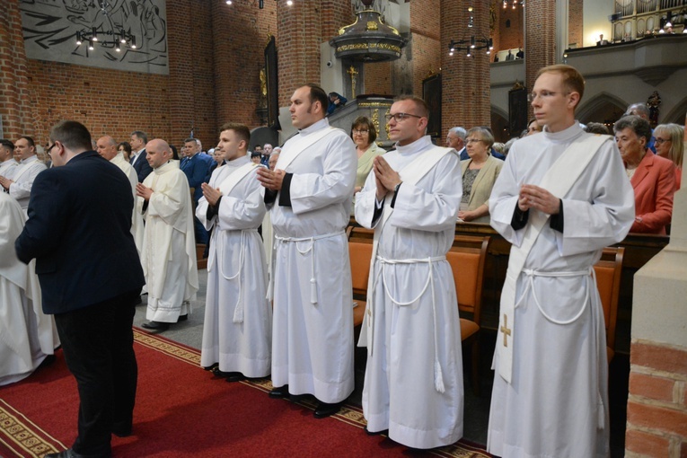 Święcenia kapłańskie w roku Złotego Jubileuszu Diecezji Opolskiej
