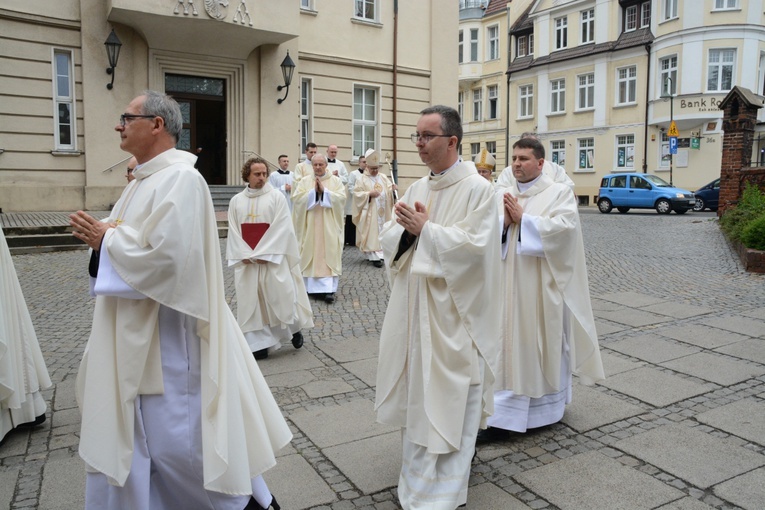 Święcenia kapłańskie w roku Złotego Jubileuszu Diecezji Opolskiej