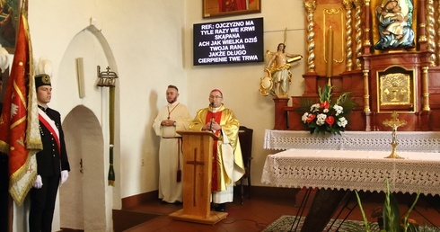 Parszowice. Etos z kapelanem Solidarności