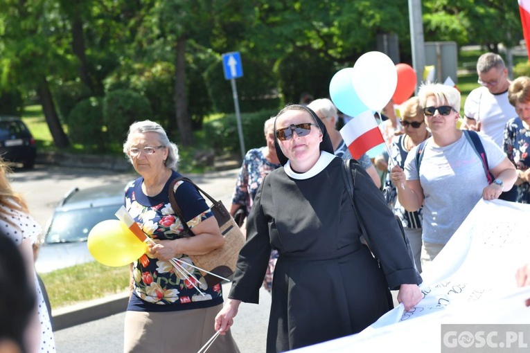Gorzów Wlkp. III Marsz dla Życia i Rodziny w 25. rocznicę wizyty Jana Pawła II