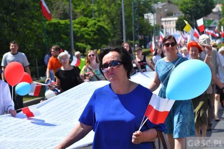 Gorzów Wlkp. III Marsz dla Życia i Rodziny w 25. rocznicę wizyty Jana Pawła II