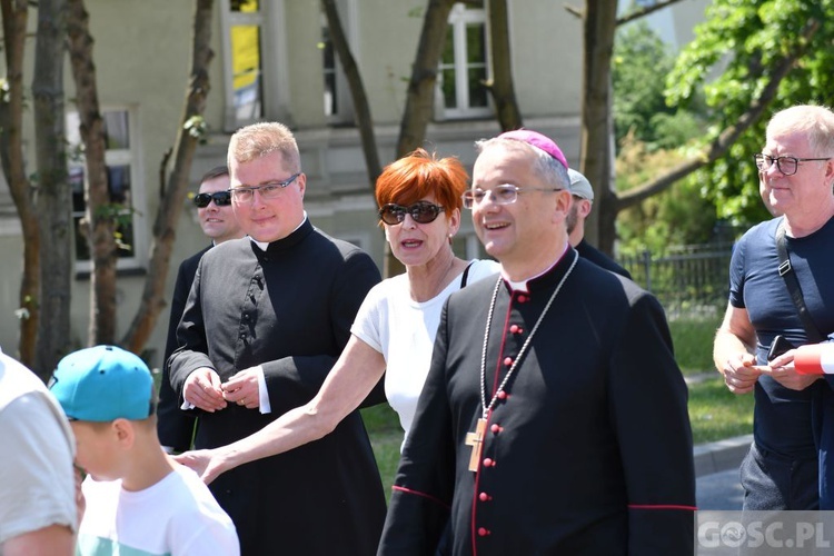 Gorzów Wlkp. III Marsz dla Życia i Rodziny w 25. rocznicę wizyty Jana Pawła II