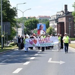 Gorzów Wlkp. III Marsz dla Życia i Rodziny w 25. rocznicę wizyty Jana Pawła II