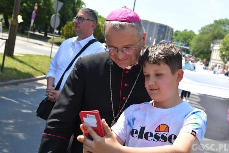 Gorzów Wlkp. III Marsz dla Życia i Rodziny w 25. rocznicę wizyty Jana Pawła II
