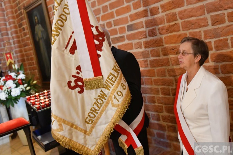 Gorzów Wlkp. III Marsz dla Życia i Rodziny w 25. rocznicę wizyty Jana Pawła II