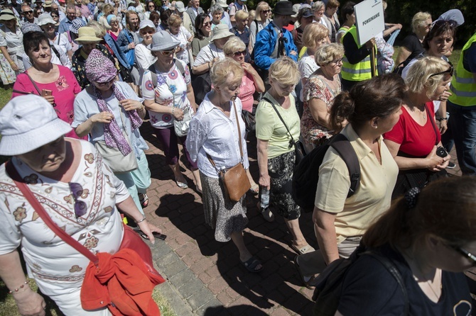 Święci na ulicach Warszawy