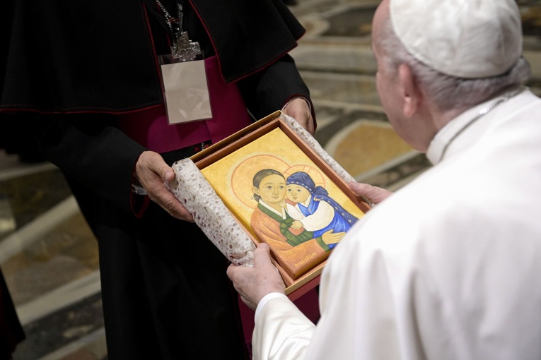 Papież: Dialog międzyreligijny jest drogą poszukiwania Boga