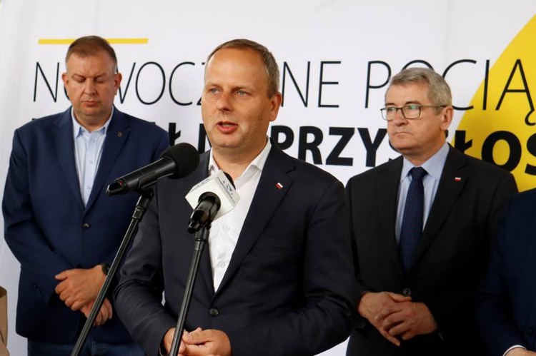 Pierwszy przejazd szynobusem z Wrocławia do Sobótki