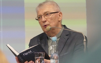	Ksiądz profesor, poeta, teolog publicysta gościł w Bielsku-Białej.