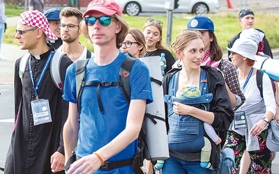 Postrzeganie Kościoła przez pryzmat księdza i przywiązanie do konkretnych kapłanów było wyraźnie widać w ankietach nadesłanych przez wspólnoty.