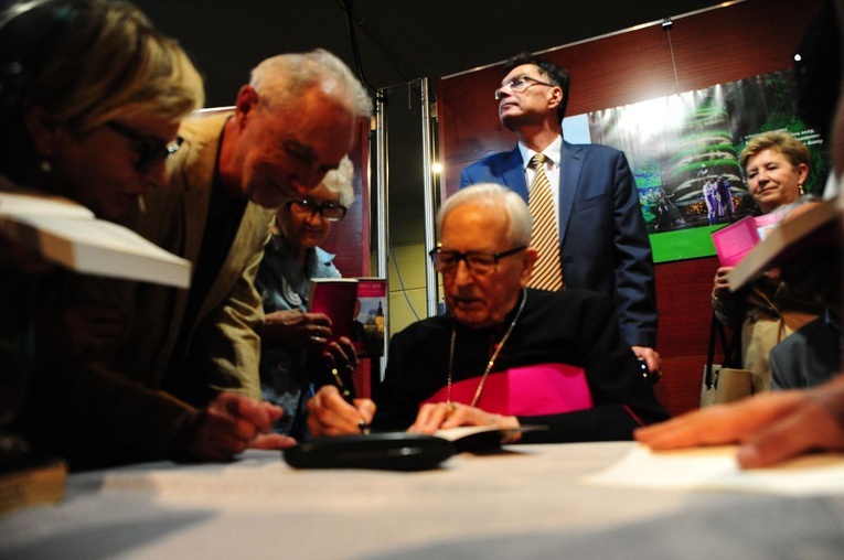 Gala z okazji 70. rocznicy święcen kapłańskich ks. Jerzego Bryły cz. 2