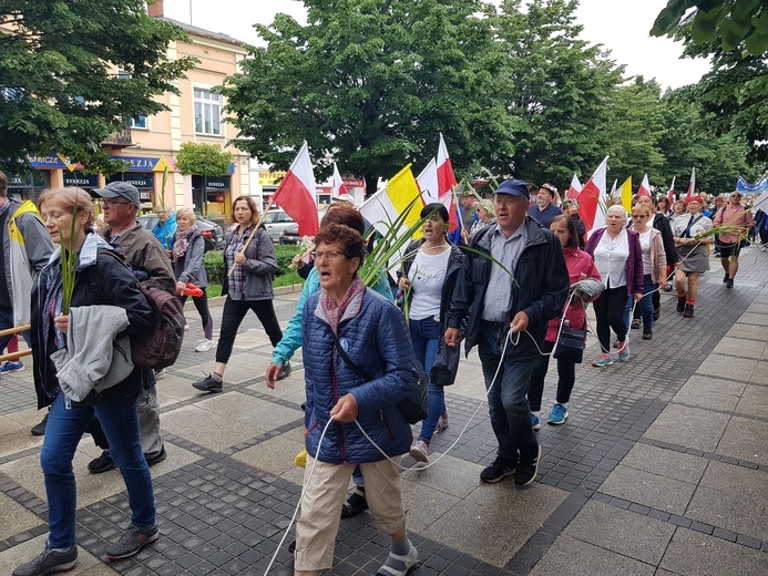 Wejście Łowickiej Pielgrzymki na Jasną Górę