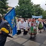 Wejście Łowickiej Pielgrzymki na Jasną Górę