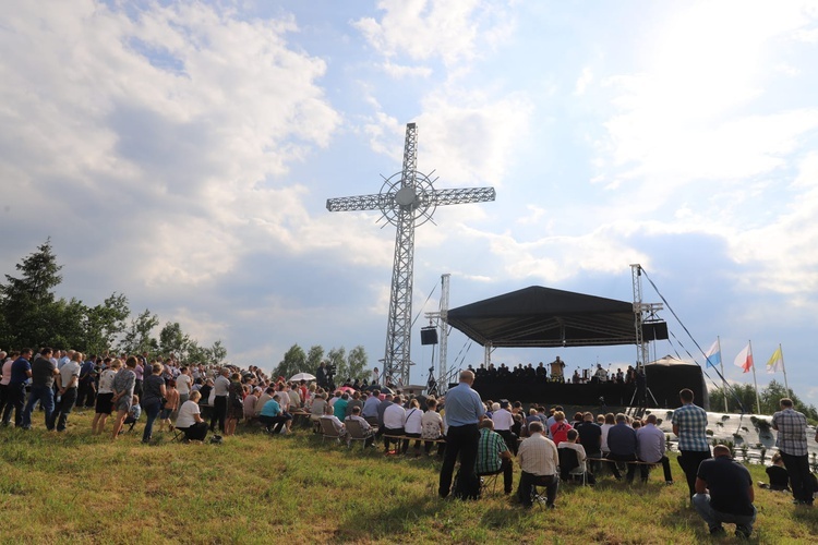 Abp Jędraszewski: Gdzie nie ma Boga, nie ma otwartych drzwi dla uchodźców