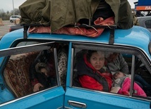 Ukraińcy w Rosji trafiają do "obozów przejściowych" m.in. na Syberii; niektórym udaje się uciec