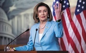Nancy Pelosi jest przewodniczącą Izby Reprezentantów.