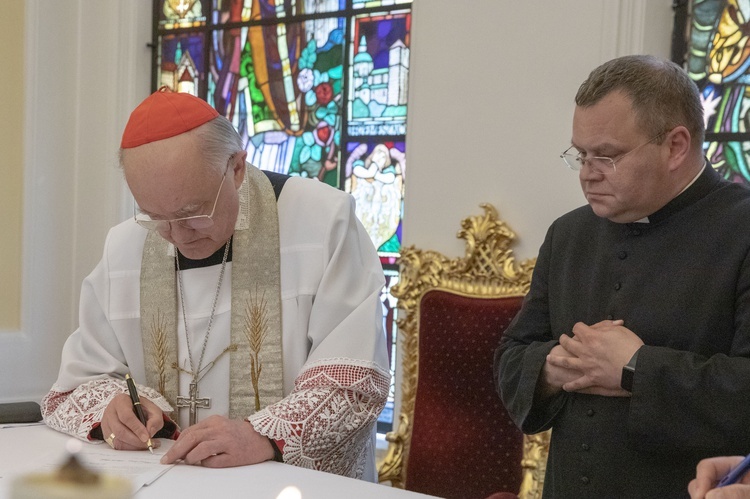 1 lipca obejmą nowe parafie