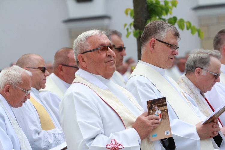 Pielgrzymka duchowieństwa do Tuchowa