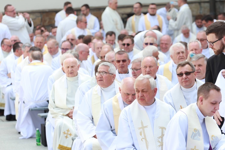 Pielgrzymka duchowieństwa do Tuchowa