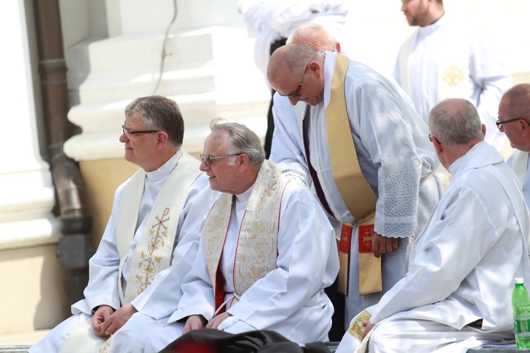 Pielgrzymka duchowieństwa do Tuchowa