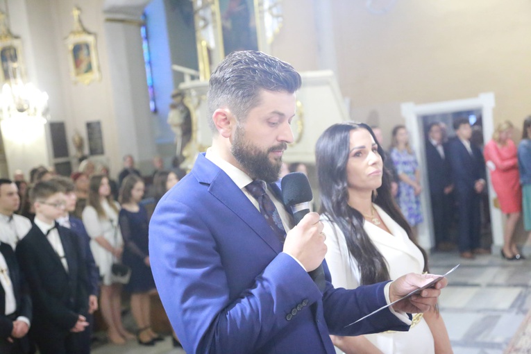 Bierzmowanie u św. Jadwigi w Dębicy