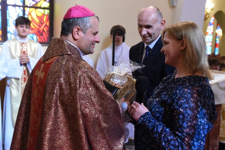 Bierzmowanie par. Krzyża Św. i MBB w Dębicy 