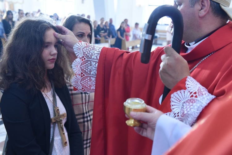 Bierzmowanie w par. Miłosierdzia Bożego w Dębicy