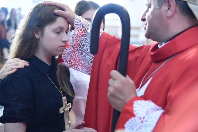 Bierzmowanie w par. Miłosierdzia Bożego w Dębicy