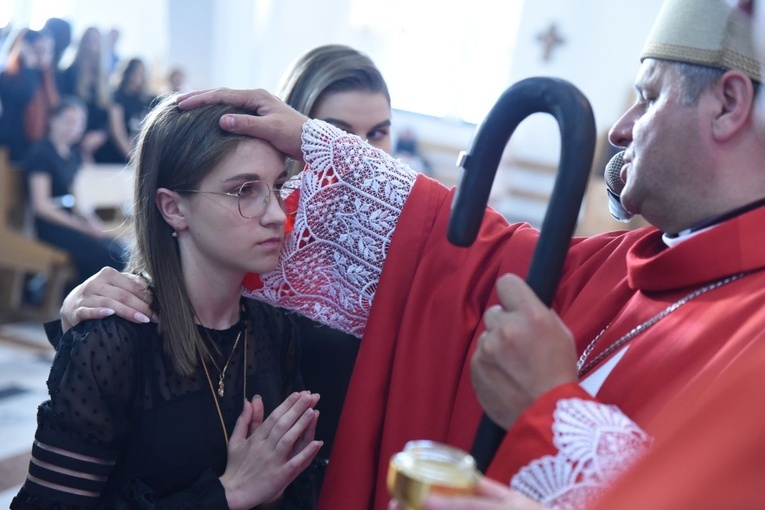 Bierzmowanie w par. Miłosierdzia Bożego w Dębicy