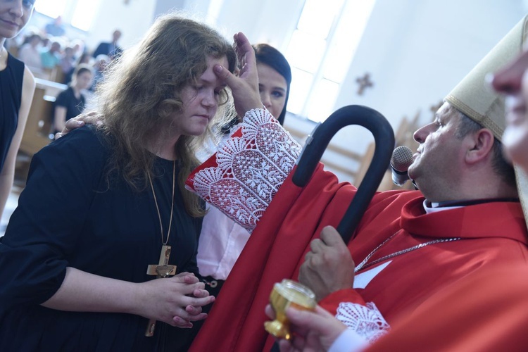 Bierzmowanie w par. Miłosierdzia Bożego w Dębicy