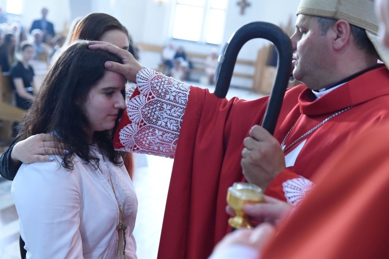 Bierzmowanie w par. Miłosierdzia Bożego w Dębicy
