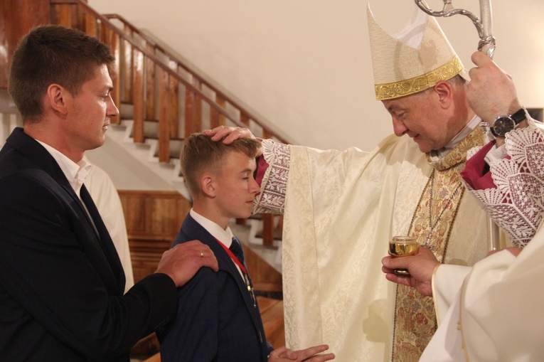 Tęgoborze. Bierzmowanie 2022