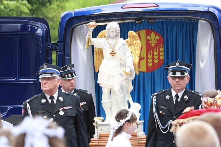 Rozpoczęcie nawiedzenia w Oleśnie