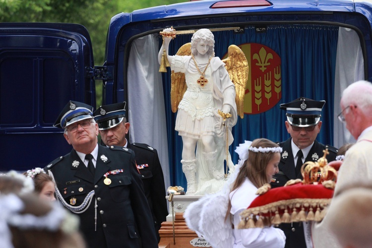 Rozpoczęcie nawiedzenia w Oleśnie