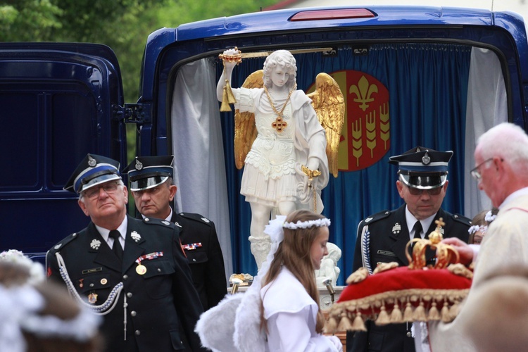 Rozpoczęcie nawiedzenia w Oleśnie