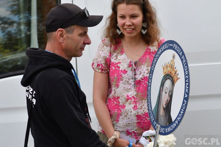 Piesza pielgrzymka w intencji powołań już w drodze do Paradyża i Rokitna