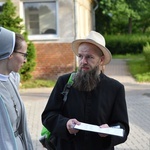 Piesza pielgrzymka w intencji powołań już w drodze do Paradyża i Rokitna