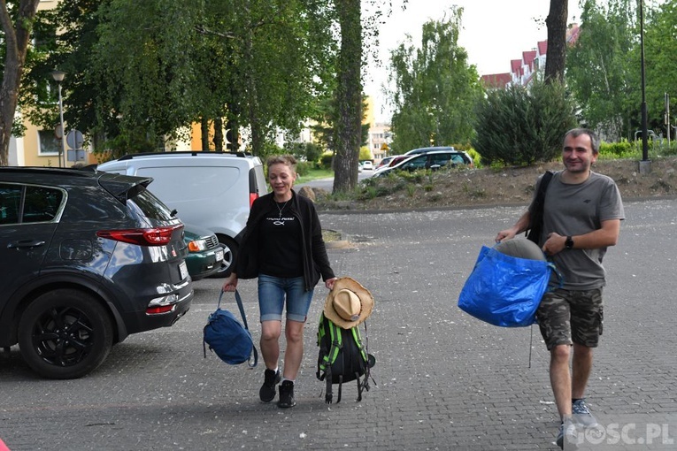 Piesza pielgrzymka w intencji powołań już w drodze do Paradyża i Rokitna