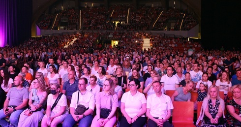 Uwielbienie "Wierne Miłości" w Hali Stulecia cz. 2