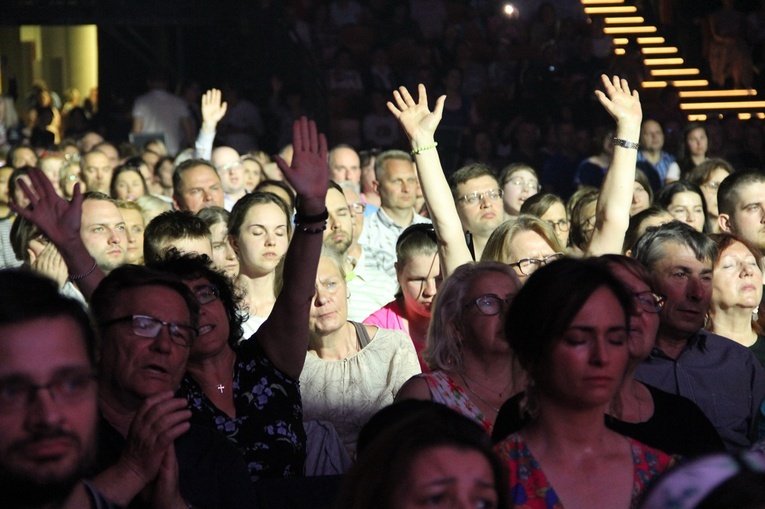 Uwielbienie "Wierne Miłości" w Hali Stulecia cz. 2