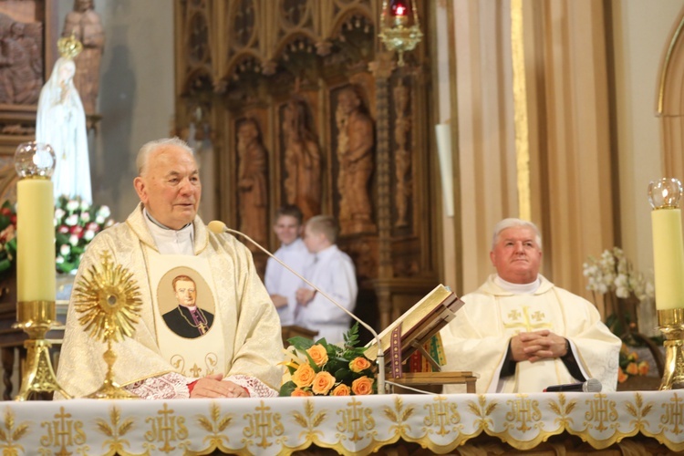 Inauguracja Roku Jubileuszowego w Zespole Szkół im. św. Józefa Bilczewskiego w Wilamowicach