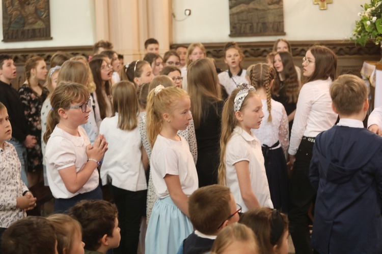 Inauguracja Roku Jubileuszowego w Zespole Szkół im. św. Józefa Bilczewskiego w Wilamowicach