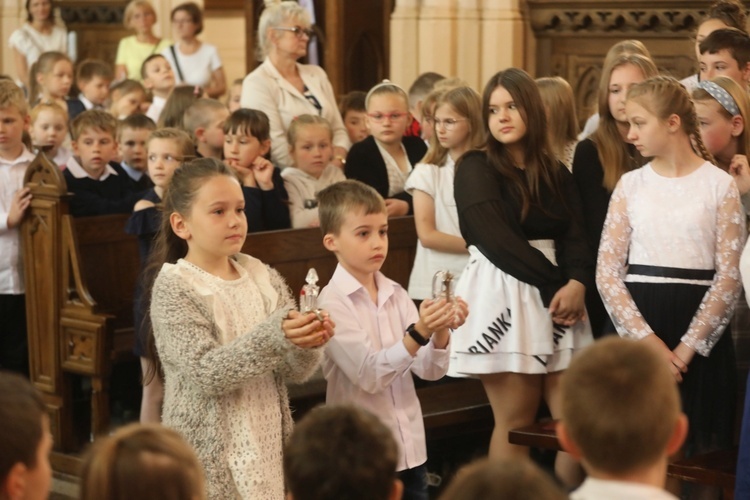 Inauguracja Roku Jubileuszowego w Zespole Szkół im. św. Józefa Bilczewskiego w Wilamowicach