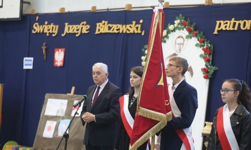 Do czerpania z przykładu patrona zachęcał uczniów burmistrz Marian Trela.