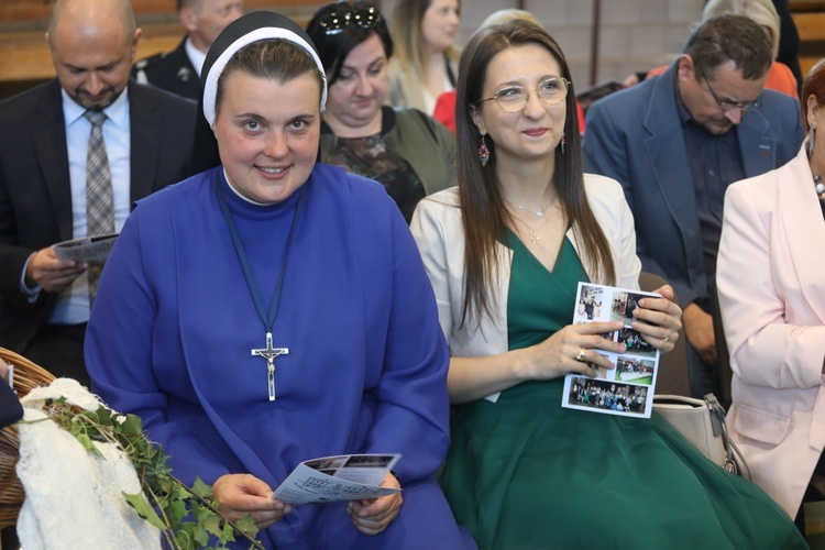 Wśród gości szkolnej inauguracji nie zabrakło przedstawicielek wilamowickiej Ochronki im. św. J. Bilczewskiego.