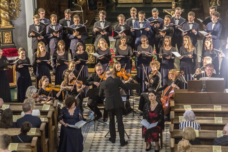 Koncert na 100-lecie parafii