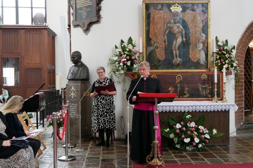 Liturgiczne powitanie ołtarza "Pietas Domini"