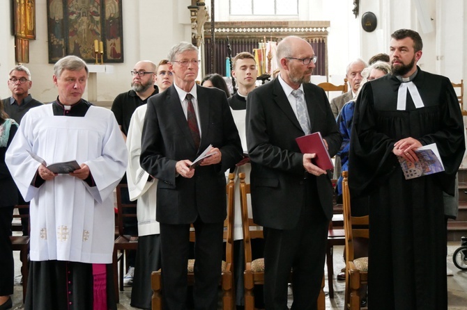 Liturgiczne powitanie ołtarza "Pietas Domini"