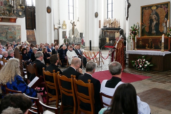 Liturgiczne powitanie ołtarza "Pietas Domini"