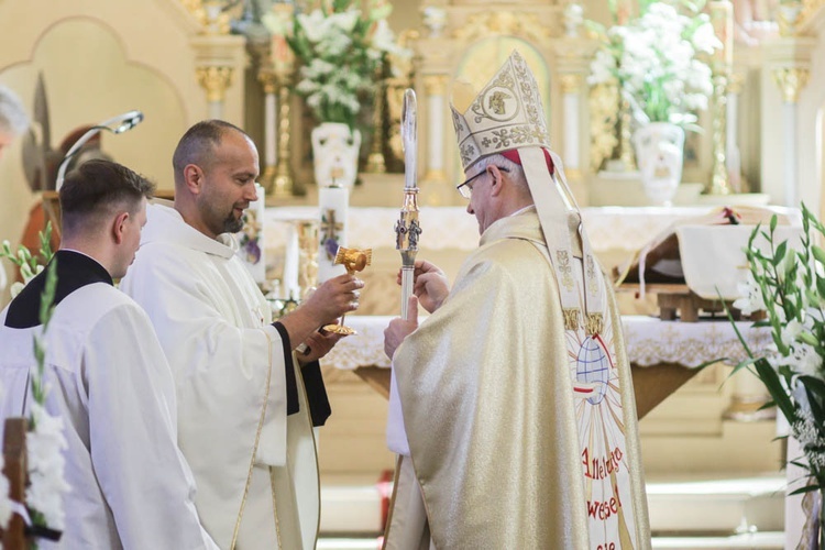 Wprowadzenie relikwii św. Antoniego z Padwy w Lasówce